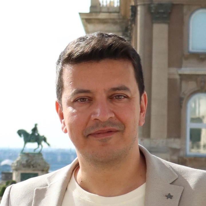 Doç. Dr. Melih Sever-Psikolojik Danışman-Eğitmen